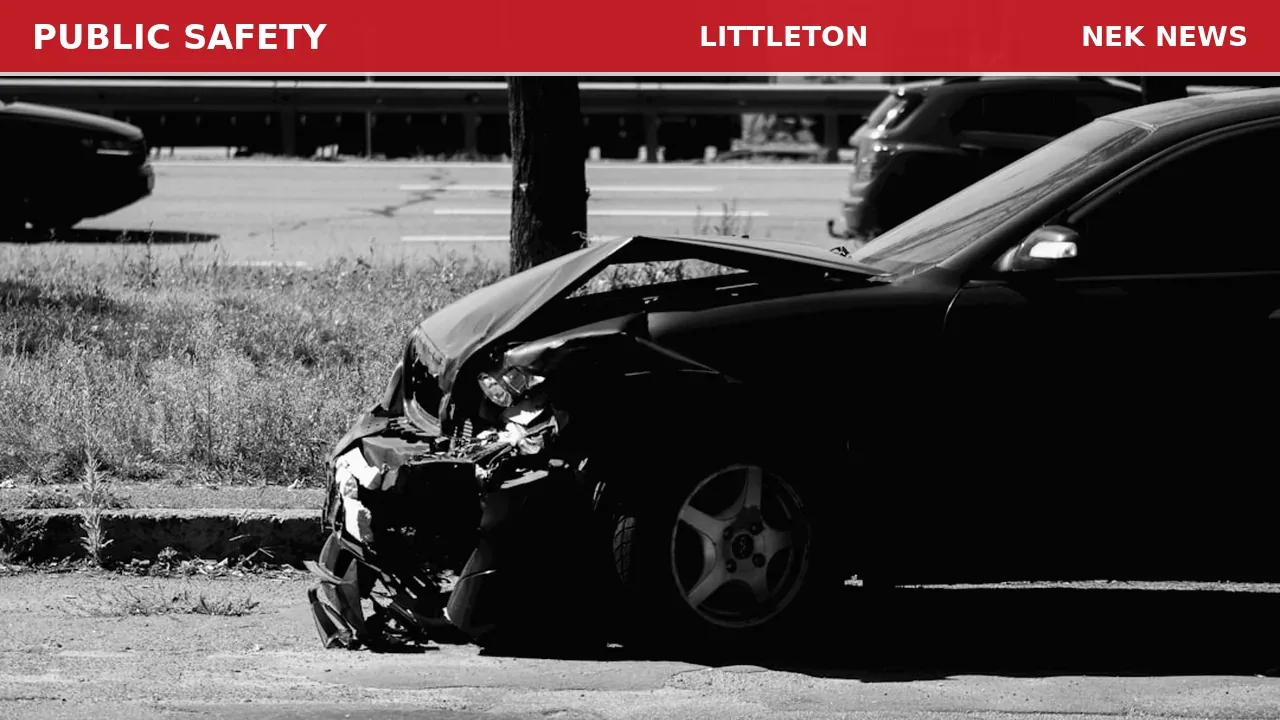 Minor Crash at Bar Harbor Bank in Littleton